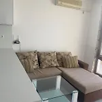 Beachfront, 2 Bed With Sea Views * Elenite
