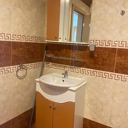 Beachfront, 2 Bed With Sea Views * Elenite