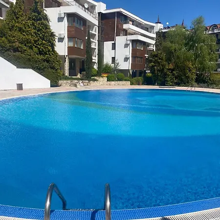 Appartement Beachfront, 2 Bed With Sea Views